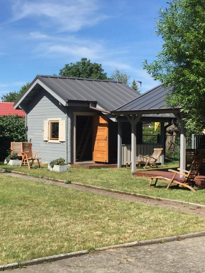 Pokoje I Domki Letniskowe Bros Dziwnow Bagian luar foto