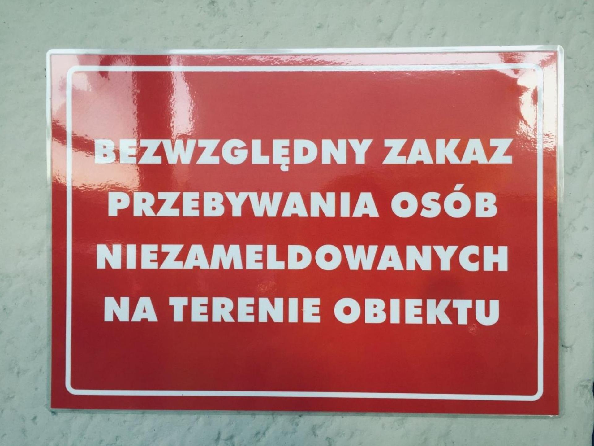Pokoje I Domki Letniskowe Bros Dziwnow Bagian luar foto